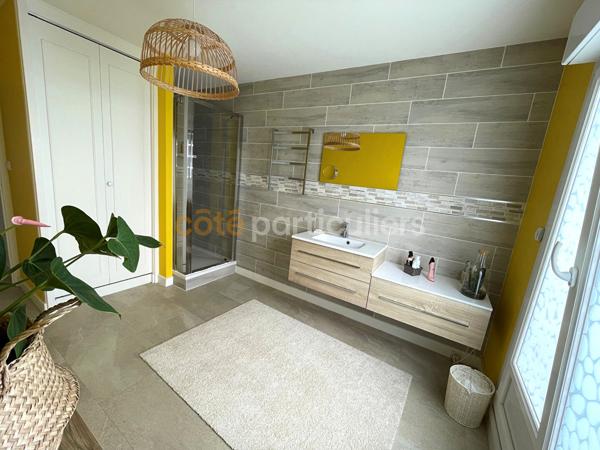 Vente
                Appartement102 m² - 5 Pièces -
                    CAEN (14000)
