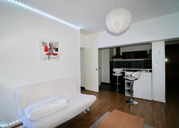 Beau studio proche gare avec vue sur le Château dAngers