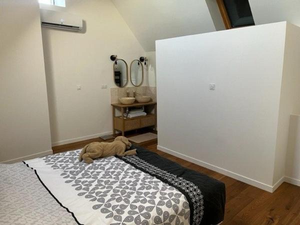 Corps de ferme de 129 m2 avec grange et terrain de 2300 m2