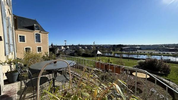 Location - Appartement Château-Gontier-sur-Mayenne 53200 5 pièces 150 m 2