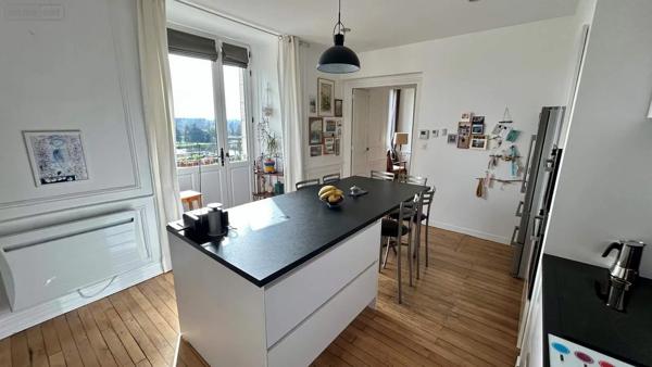 Location - Appartement Château-Gontier-sur-Mayenne 53200 5 pièces 150 m 2