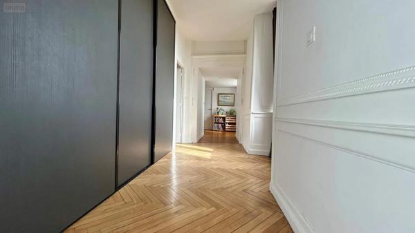 Location - Appartement Château-Gontier-sur-Mayenne 53200 5 pièces 150 m 2
