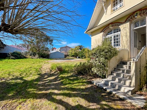 Propriété de Type 7 de 1927 à 5 minutes du centre-ville et de la plage