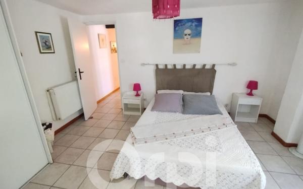 Maison à vendre    10 pièces •  L'Isle-sur-la-Sorgue