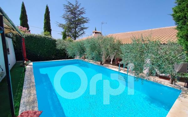 Maison à vendre    10 pièces •  L'Isle-sur-la-Sorgue