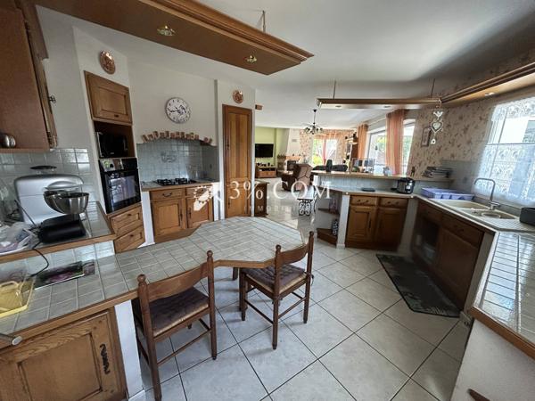 Maison 6 pièce(s) 4 chambre(s) 158 m²