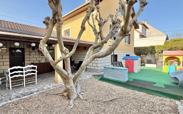 Maison à vendre    8 pièces • 174 m2 Chilly-Mazarin