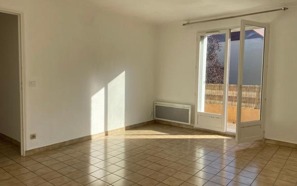 Appartement à louer    2 pièces • 50,82 m2 Brétigny-sur-Orge