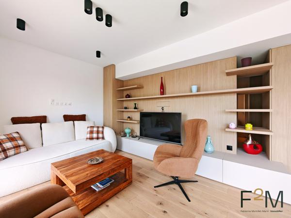 T3 MEUBLE AVEC BALCON, ROOFTOP PRIVATIF ET GARAGE A LOUER A CALUIRE