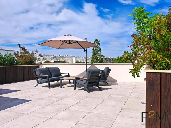 T3 MEUBLE AVEC BALCON, ROOFTOP PRIVATIF ET GARAGE A LOUER A CALUIRE