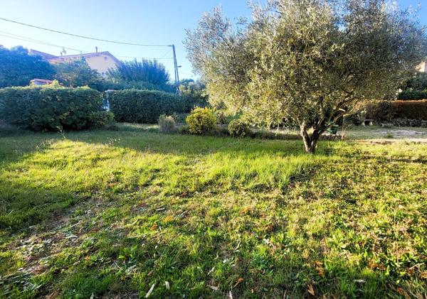 Magnifique terrain 402 m² exposé plein sud constructible