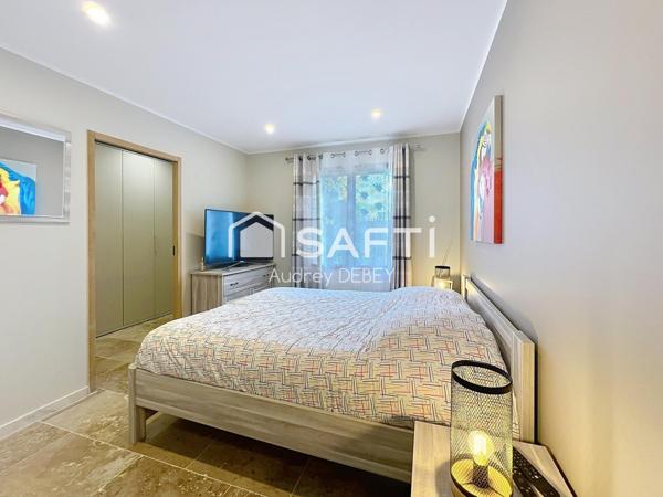 LÀ OÙ LA DOUCEUR DE VIVRE SANARYENNE RENCONTRE L’ÉLÉGANCE CONTEMPORAINE.