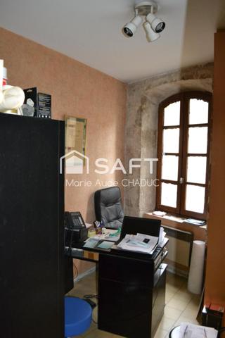 Immeuble 415 m2 avec local commercial libre