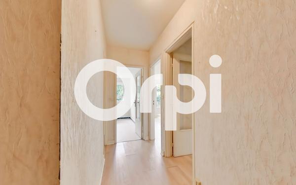 Appartement à vendre    4 pièces • 72,40 m2 Senlis