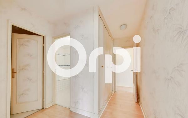 Appartement à vendre    4 pièces • 72,40 m2 Senlis