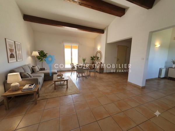 Appartement
                                                                                                                                                                                                                                                                                                                        5 pièce(s)                                                                                                                                                                                                          4 chambre(s)                                                                                                                                                                                                          103  m²