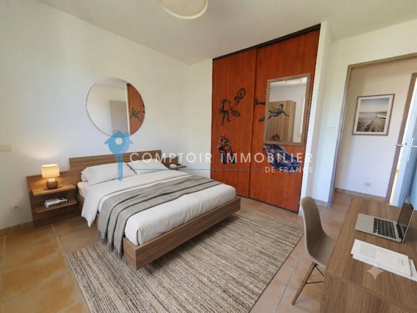 Appartement
                                                                                                                                                                                                                                                                                                                        5 pièce(s)                                                                                                                                                                                                          4 chambre(s)                                                                                                                                                                                                          103  m²