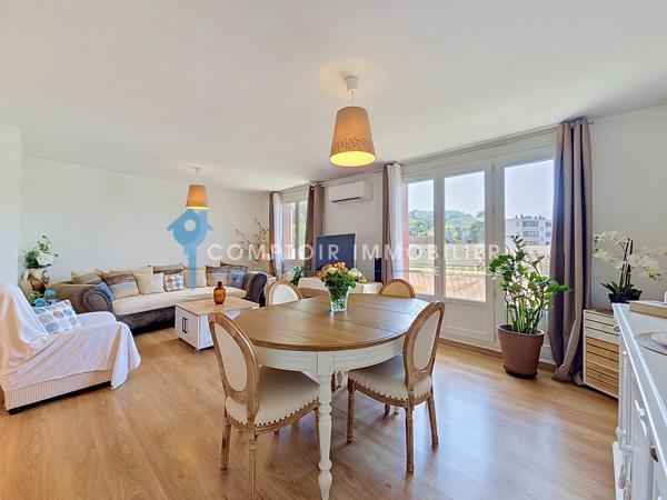 Appartement
                                                                                                                                                                                                                                                                                                                        3 pièce(s)                                                                                                                                                                                                          2 chambre(s)                                                                                                                                                                                                          71  m²