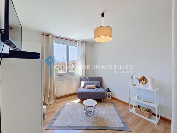 Appartement
                                                                                                                                                                                                                                                                                                                        3 pièce(s)                                                                                                                                                                                                          2 chambre(s)                                                                                                                                                                                                          71  m²