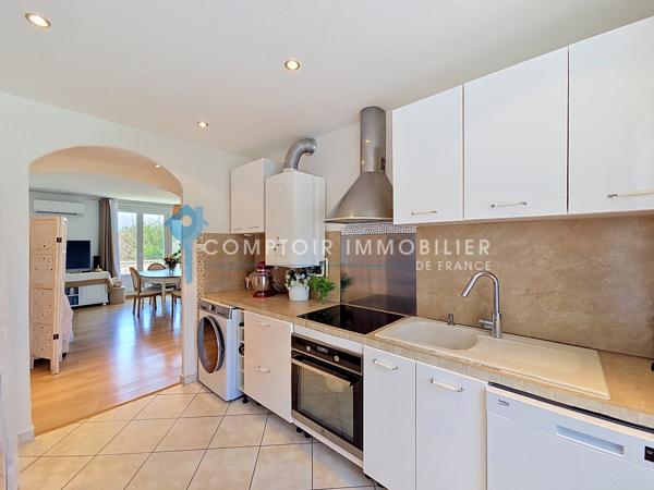 Appartement
                                                                                                                                                                                                                                                                                                                        3 pièce(s)                                                                                                                                                                                                          2 chambre(s)                                                                                                                                                                                                          71  m²
