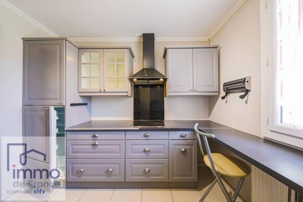 GRENOBLE - 145 COURS DE LA LIBERATION ET DU GENERAL DE GAULLE - APPARTEMENT T3