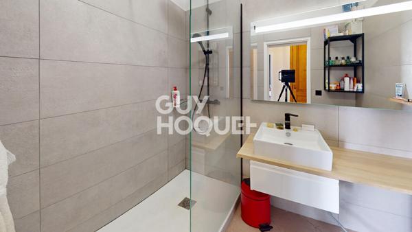 T2 rénové avec charme – 44 m² – Proximité quais, écoles et transports