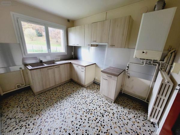 Immeuble de rapport à vendre à Ussel en Corrèze (19200), ref : UM 1199