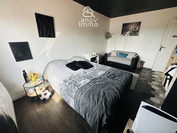 Maison
                                                                                                                                                                                                                                                                                                                        7 pièce(s)                                                                                                                                                                                                          4 chambre(s)                                                                                                                                                                                                          188.25  m²