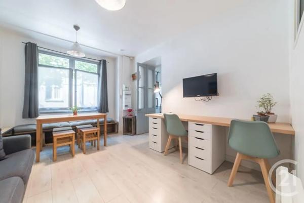 Appartement T2 à vendre  2 pièces - 42 m 2   LA ROCHELLE  - 17