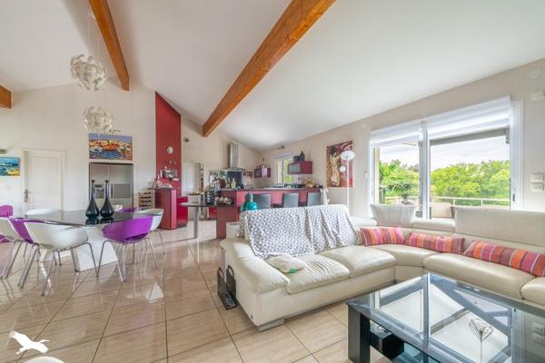 Maison à vendre |  Camblanes-et-Meynac |  6 pièces | 199 m²