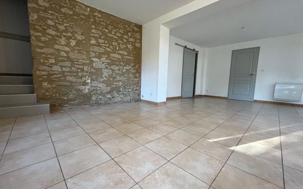 Maison à louer    5 pièces •  Laurabuc