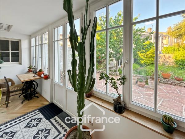 TALENCE (33) limite BORDEAUX/Quartier Saint Genès, Maison familiale avec jardin & dépendance