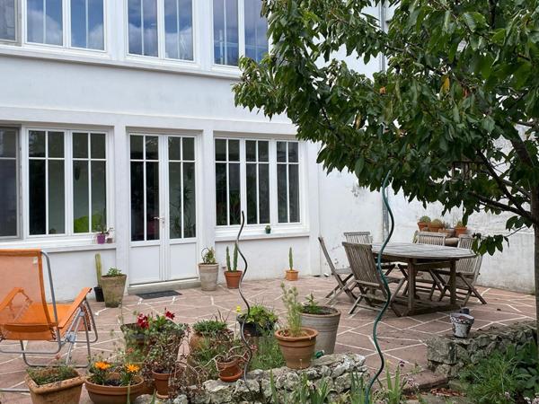 TALENCE (33) limite BORDEAUX/Quartier Saint Genès, Maison familiale avec jardin & dépendance