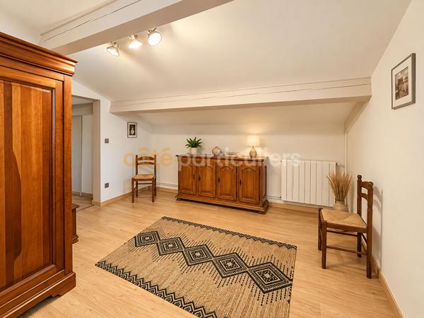 Vente
                Maison160 m² - 6 Pièces -
                    LAVAUR (81500)