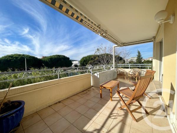 Appartement T4 à vendre  4 pièces - 85 m2 LE LAVANDOU - 83