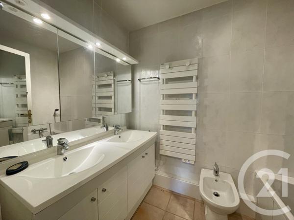 Appartement T4 à vendre  4 pièces - 85 m2 LE LAVANDOU - 83