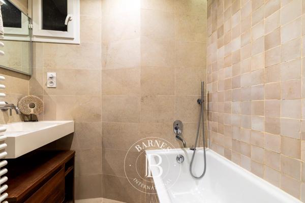 Paris 16ème, Appartement 3 Chambres -  132 m² à vendre