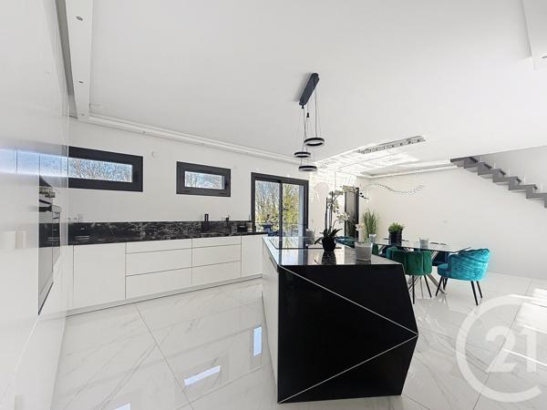 Maison à vendre  7 pièces - 147,47 m2 MONTFERMEIL - 93