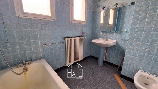 Maison
         5 pièces
        - 128 m² 181 000 € *