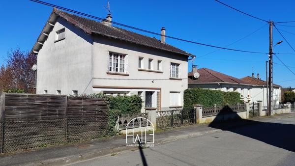 Maison
         5 pièces
        - 128 m² 181 000 € *