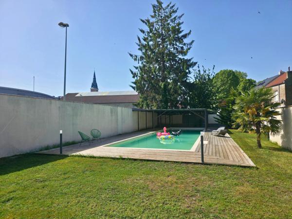 Maison 200 m², 5 chambres et piscine – Caudry