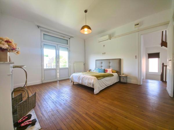 Maison 200 m², 5 chambres et piscine – Caudry