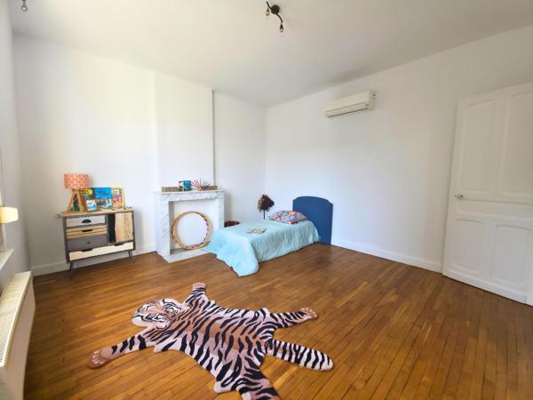 Maison 200 m², 5 chambres et piscine – Caudry