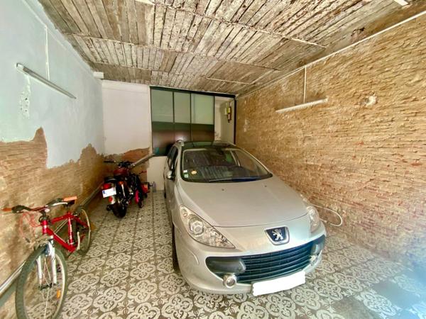 À vendre local de 26 m² à MARSEILLE 6e ARRONDISSEMENT