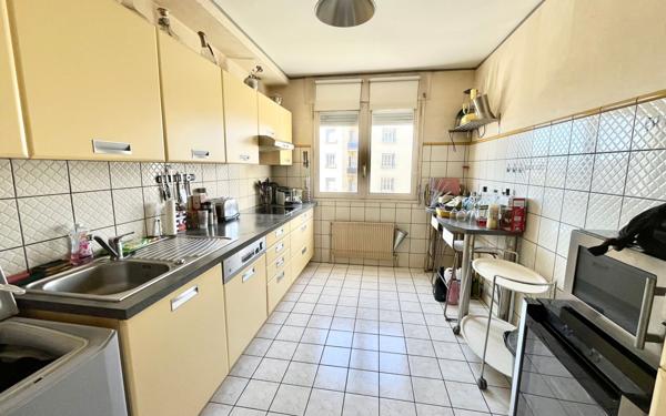 Appartement à vendre    3 pièces • 92,76 m2 Villeurbanne
