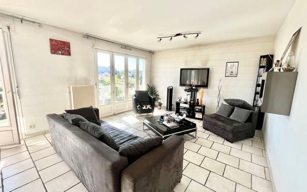 Appartement à vendre    3 pièces • 92,76 m2 Villeurbanne