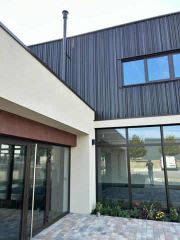 BUREAUX à LOUER de 185.8 m²