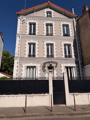 Appartement Asnieres Sur Seine 3 pièces 57.03 m2
