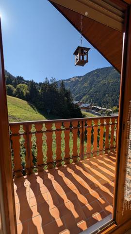 Appartement 2 Pièces avec bacon exposé plein Sud sans vis à vis avec vue imprenable sur les pites et sur les montagnes