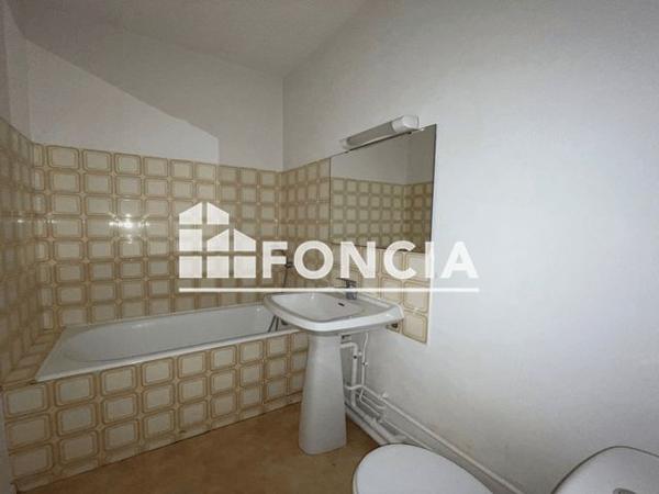 Location Studio 18.53 m² - 20 BIS RUE ETIENNE DOLET Clermont Ferrand 63000